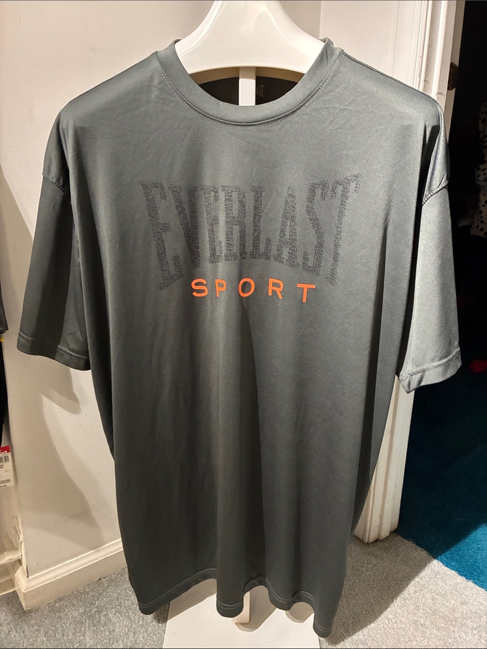 Everlast Gray Short-Sleeve Sport Tee with Logo